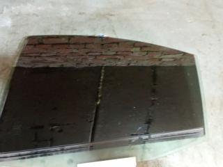 стекло двери задней левой Volvo S60 1 поколение (2000 - 2004)