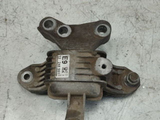 подушка крепления двигателя Chevrolet Cruze 1 поколение 2010, 1.6 л., бензин, МКПП, 13248551