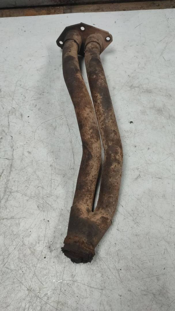 выхлопная труба Volkswagen Passat B5 (1996 - 2001), 1.6 л., бензин - фото №1