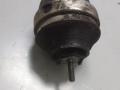 подушка крепления двигателя Volkswagen Passat B5 (1996 - 2001), 1.6 л., бензин, 4B0199379A - фото №3