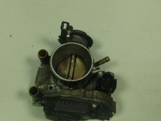 заслонка дроссельная Volkswagen Passat B5 (1996 - 2001), 1.6 л., бензин, 058133063H