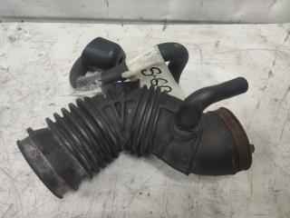 патрубок воздушного фильтра Volvo S60 1 поколение 2003, 2.4 л., бензин, АКПП, 9434476