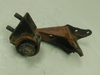 кронштейн двигателя Mazda Premacy 2 поколение (2005 - 2007), 2.0 л., дизель