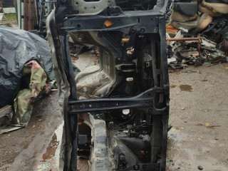 передняя часть кузова Subaru Forester 3 поколение (SH) 2010, 2.0 л., бензин, АКПП