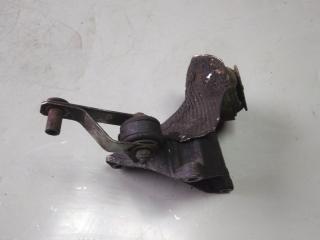 кронштейн КПП Audi A6 4A/C4 (1994 - 1997), 2.5 л., дизель, МКПП