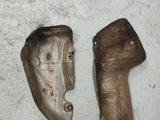 защита (экран) выпускного коллектора Cadillac CTS 2 поколение (2007 - 2014), 2.8 л., бензин, АКПП, задний привод