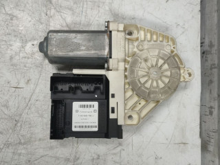 моторчик стеклоподъемника Volkswagen Caddy 3 поколение 2005, 1T0959702D, 1K0959792J
