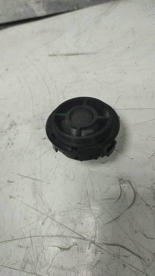 динамик высокочастотный (пищалка) Ford Focus 3 поколение (2011 - 2015), 8A6T18808BB - фото №1