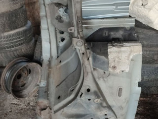 четверть передняя правая Ford C-Max 1 поколение 2003, 1.8 л., бензин, МКПП