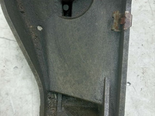 кронштейн двигателя Volvo S60 1 поколение 2003, 2.4 л., бензин, АКПП, 9186440