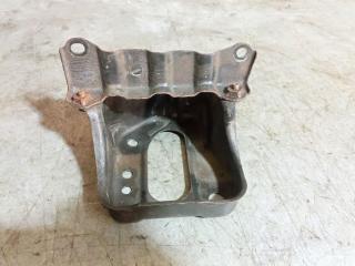 кронштейн КПП Toyota Corolla Verso 2 поколение AR10 (2004 - 2007), 2.2 л., дизель, МКПП