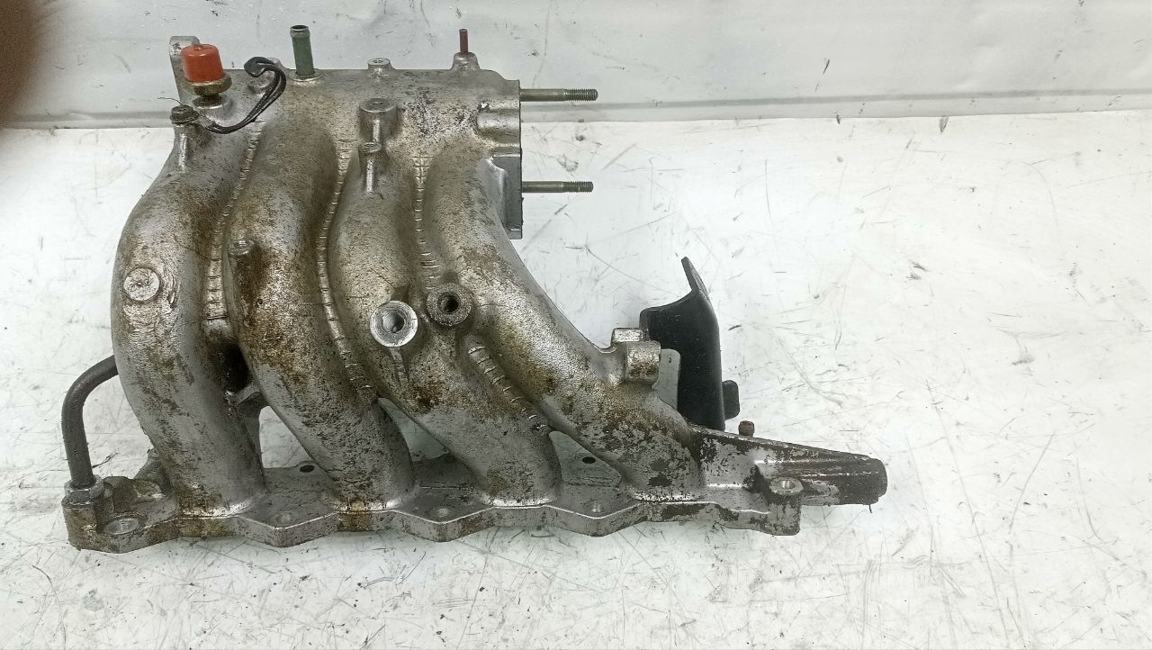 коллектор впускной Suzuki Baleno 1 поколение (1995 - 2002), 1.6 л., бензин, МКПП - фото №1