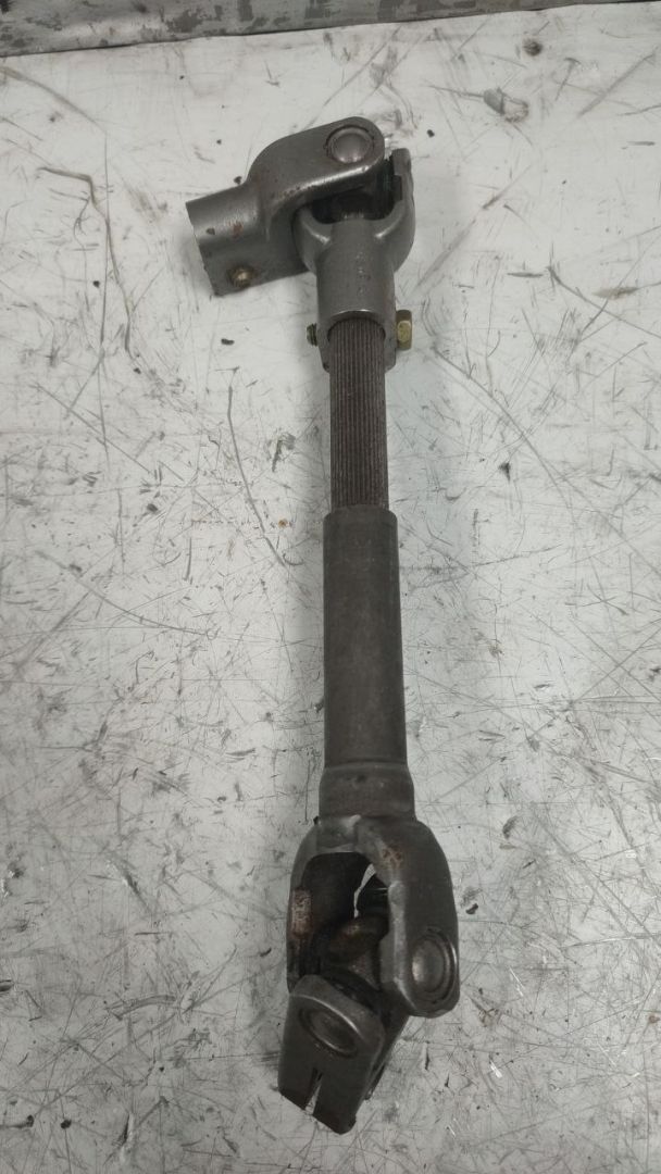 рулевой карданчик Toyota Corolla 9 поколение (E120/E130) (2002 - 2004) - фото №1