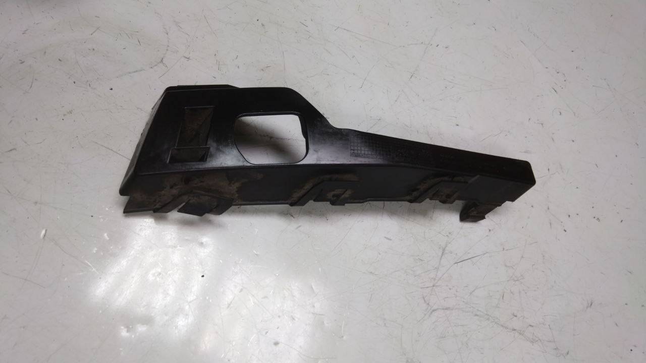 Крепление бампера переднего Ford Focus 2 поколение (2004 - 2008), 4M5117E857AC - фото №1