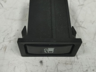 кнопка открытия лючка топливного бака Toyota Avensis 2 поколение (T250) [рестайлинг] 2008, 2.0 л., дизель, МКПП