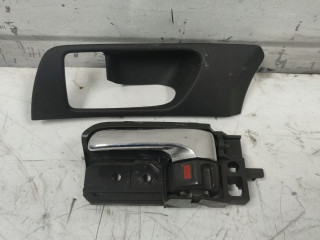 ручка внутренняя передняя левая Toyota Avensis 2 поколение (T250) [рестайлинг] (2006 - 2009), 2.0 л., дизель, МКПП, 6761605020