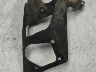 кронштейн бачка расширительного Dodge Caravan 4 поколение (2000 - 2007), 2.8 л., МКПП, 04809239AC