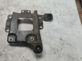 крепление аккумулятора Ford C-Max 1 поколение 2003, 1.8 л., бензин, МКПП, 3M51R6K034AE