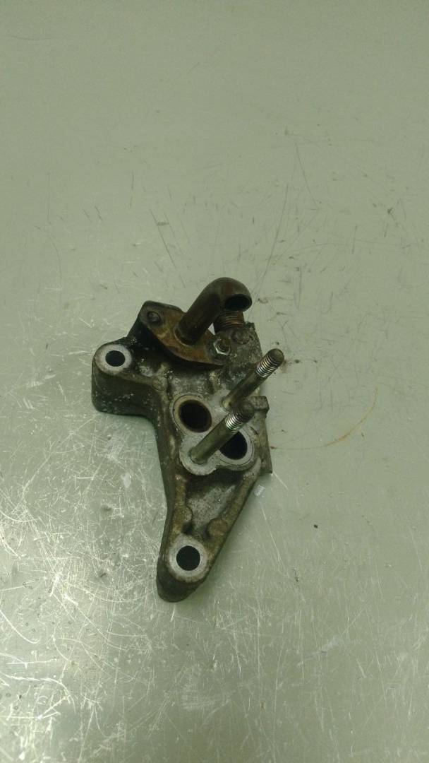 кронштейн клапана EGR Mazda 3 BK 2005, 1.6 л., бензин, Z60120330A - фото №1