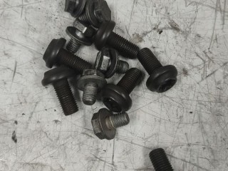 болт BMW 3 серия E90/E91/E92/E93 (2004 - 2010), 2.0 л., бензин, АКПП