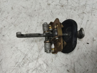 ограничитель открывания двери Renault Kangoo 1 поколение 2001