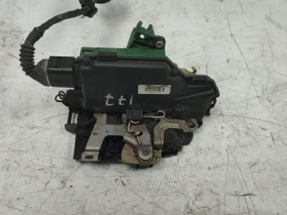 замок двери передней левой Volkswagen Passat B5 [рестайлинг] (2000 - 2005), C3B1837015Q