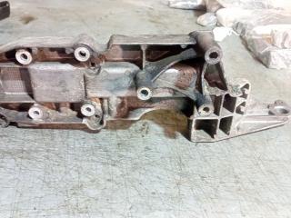 кронштейн генератора Volvo XC90 1 поколение [рестайлинг] (2006 - 2014), 2.4 л., дизель, 30757168