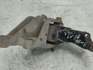 подушка крепления двигателя Chevrolet Cruze 1 поколение 2010, 1.6 л., бензин, МКПП, 13248667