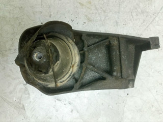 подушка крепления двигателя Volvo S80 1 поколение (1998 - 2003), 2.4 л., бензин, МКПП, 9485551