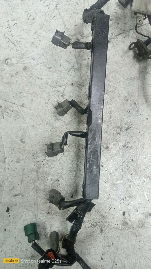 проводка Mazda 323 6 поколение (1998 - 2001), 1.6 л., бензин, МКПП - фото №1