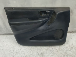 обшивка двери передняя левая Dodge Caravan 4 поколение (2000 - 2007)