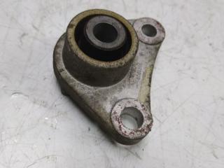 кронштейн двигателя Volvo S80 1 поколение (1998 - 2003), 2.4 л., бензин, МКПП, 8666205