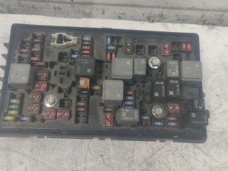 блок предохранителей Chevrolet Cruze 1 поколение (2009 - 2012), 1.8 л., бензин, АКПП, 13255300, 96982036, 13222782