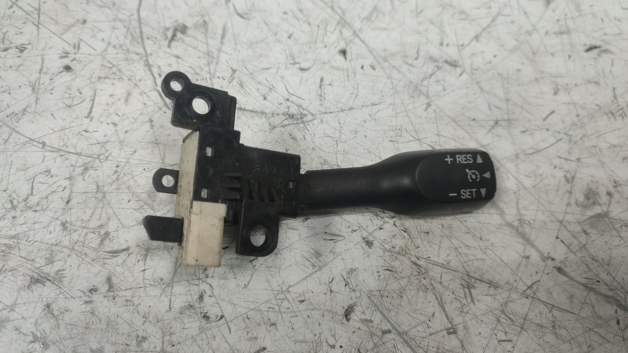 переключатель круиз-контроля Toyota Corolla 9 поколение (E120/E130) (2002 - 2004) - фото №1