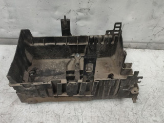 кожух аккумулятора Chevrolet Cruze 1 поколение (2009 - 2012), 1.6 л., бензин, АКПП, 13308433