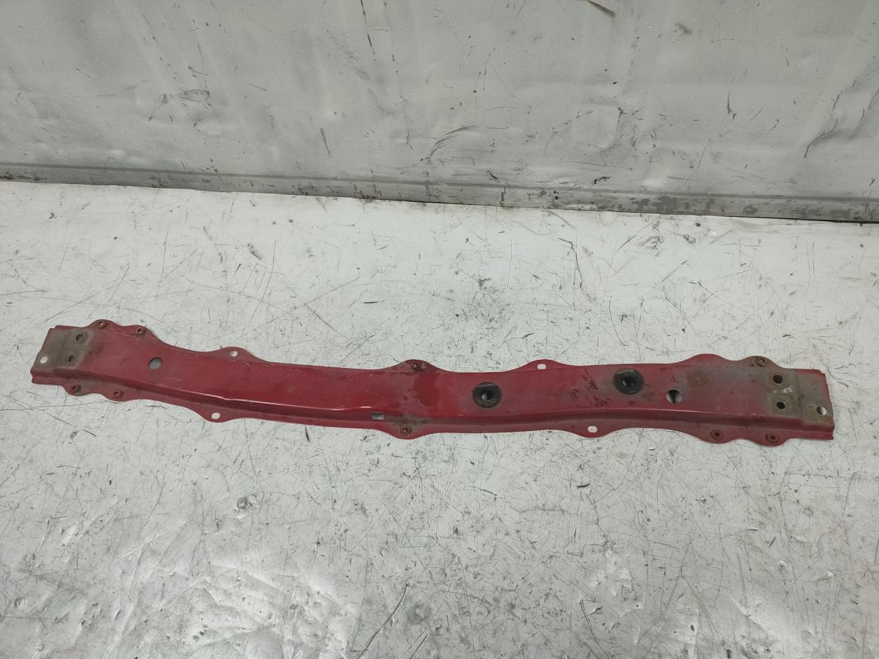 усилитель бампера переднего Toyota Aygo 1 поколение (2005 - 2008) - фото №1