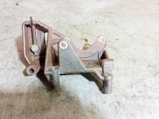 кронштейн гидроусилителя Mitsubishi Carisma 1 поколение (1995 - 1999), 1.8 л., бензин, 753T4F