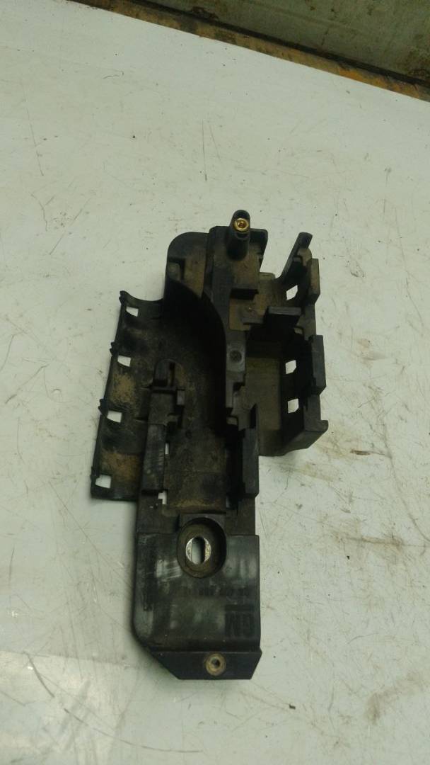 кронштейн блока управления Saab 9-3 1 поколение (1998 - 2002), 2443737468 - фото №1