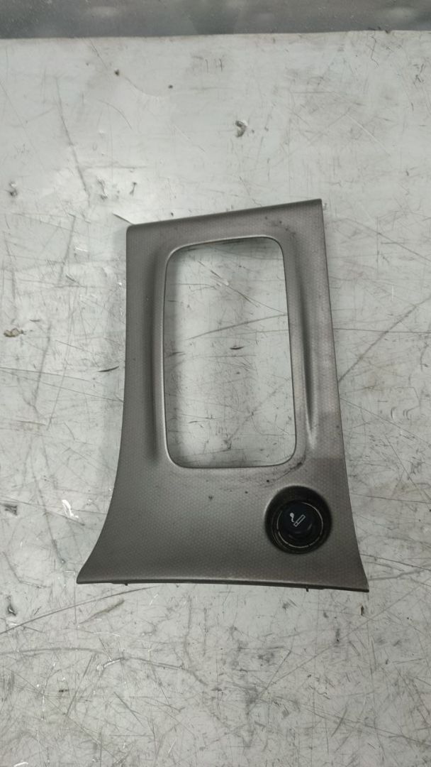 рамка обрамление кулисы Toyota Corolla 9 поколение (E120/E130) (2002 - 2004), дизель, МКПП - фото №1