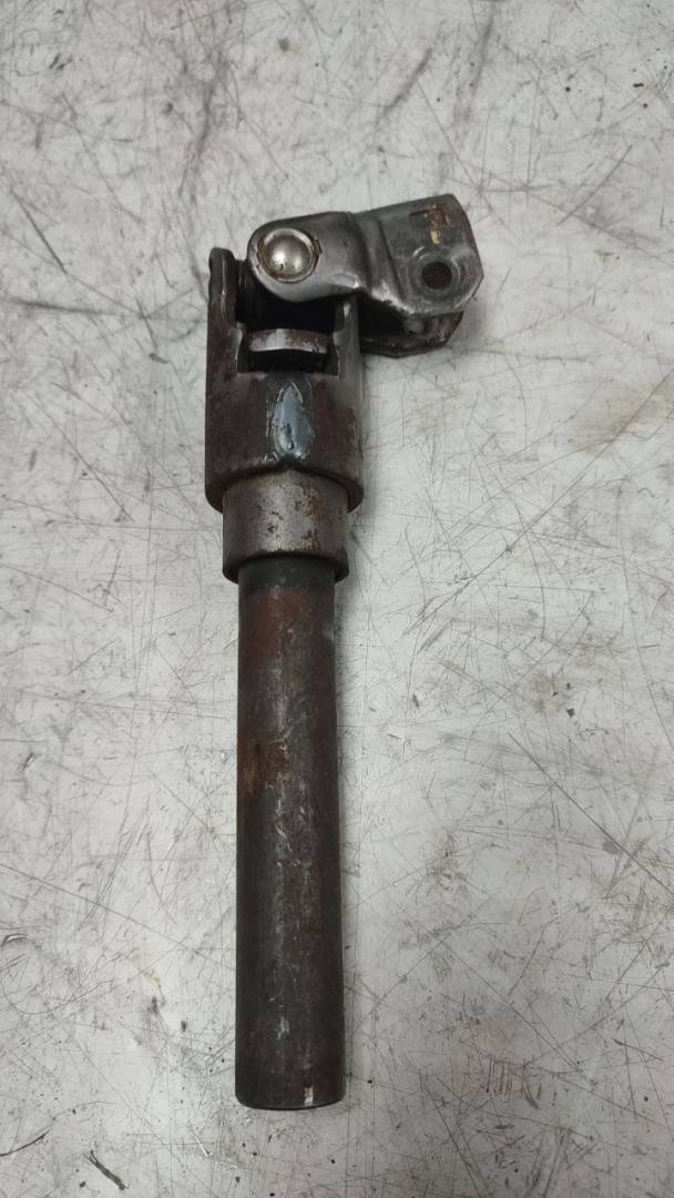 рулевой карданчик Peugeot 206 1 поколение (1998 - 2003) - фото №1