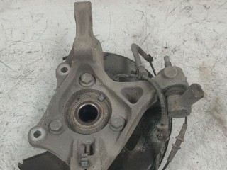 кулак поворотный правый Chevrolet Cruze 1 поколение (2009 - 2012), 1.8 л., бензин, АКПП