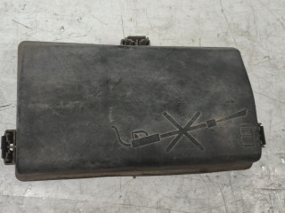 крышка блока предохранителей Chevrolet Cruze 1 поколение (2009 - 2012), 1.6 л., бензин, АКПП, 13222784