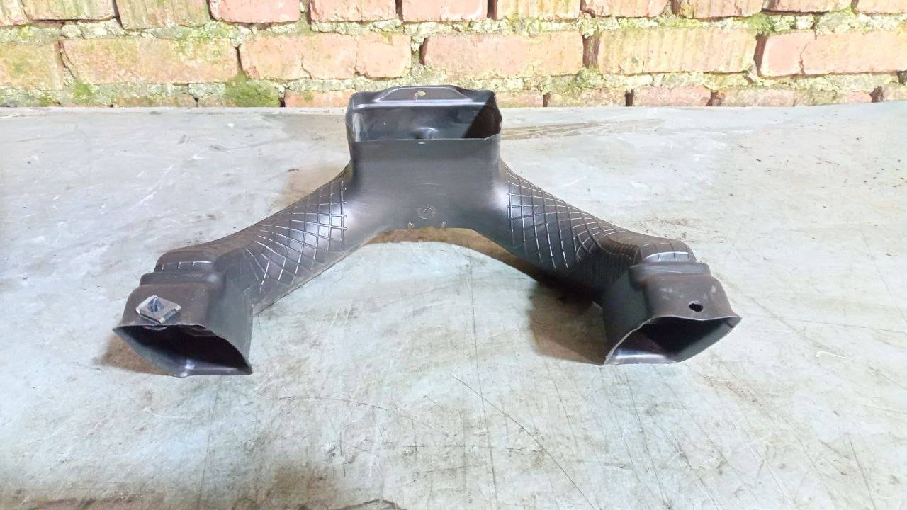 воздухозаборник Toyota Corolla Verso 2 поколение AR10 (2004 - 2007), 558440F010 - фото №1