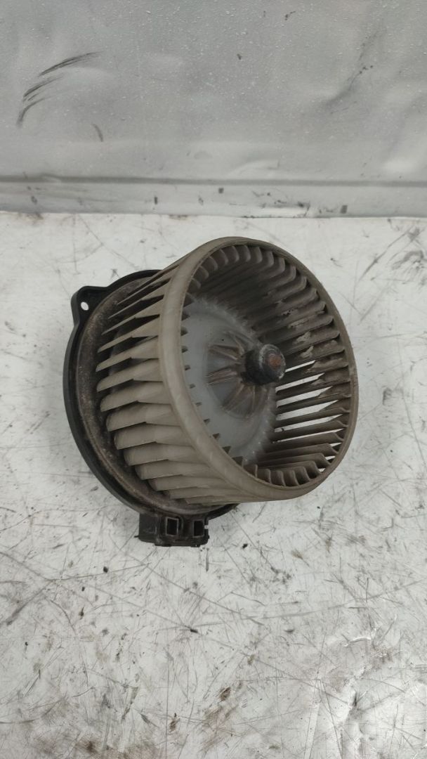 моторчик печки Cadillac CTS 2 поколение (2007 - 2014), 2.8 л., бензин, АКПП, задний привод, 2727005161 - фото №1