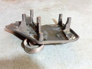 кронштейн генератора Dodge Caravan 3 поколение (1995 - 2000), 3.0 л., бензин