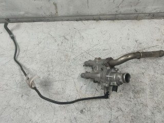 корпус термостата Chevrolet Cruze 1 поколение (2009 - 2012), 1.8 л., бензин, АКПП