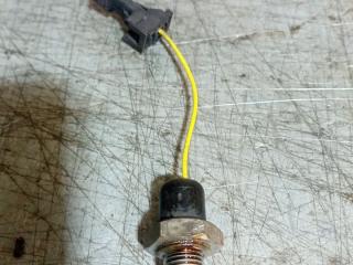 датчик давления масла Saab 9-5 1 поколение [рестайлинг] (2001 - 2005), 2.3 л., бензин