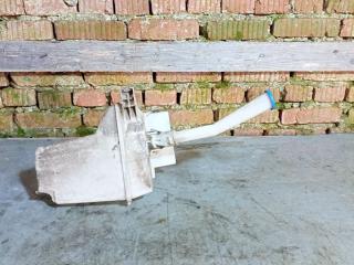 бачок омывателя Toyota Corolla Verso 2 поколение AR10 (2004 - 2007)