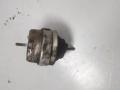 подушка крепления двигателя Volkswagen Passat B5 (1996 - 2001), 1.6 л., бензин, 4B0199379A - фото №2