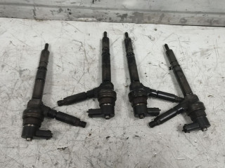 форсунка Opel Astra H (2004 - 2007), 1.7 л., дизель, хетчбэк 5 дв., 0445110175